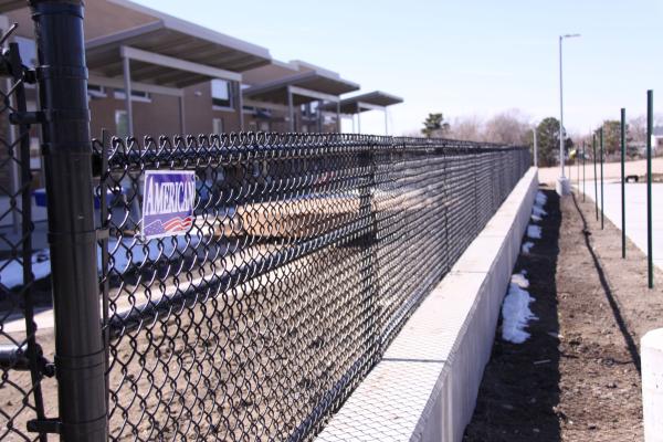 1 2 Flexible Plastic Coated Chain Link Fencing For Hillside Protection
