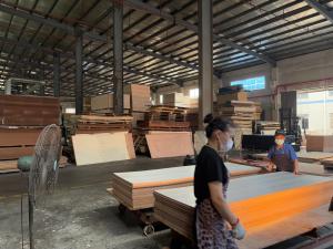 Dongguan Lingfeng Wood Industry Co., Ltd.