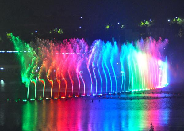 Large Sea Surface Music Dancing Fountain With Various Special Water Shapes