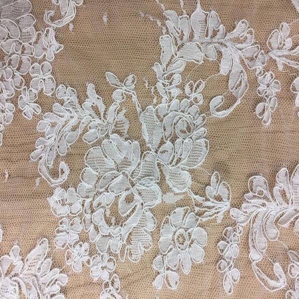 2017 hot sale Bridal Wedding Dress Fabric  Mesh Based Embroiery Lace Fabric in Ivory Color