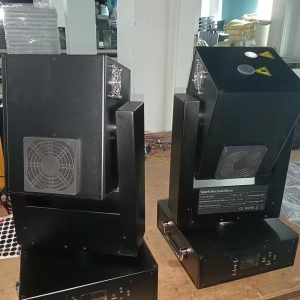 ステージ装飾 750W コールドスパークルマシン DMX512 動く頭 ステージ効果 多用性
