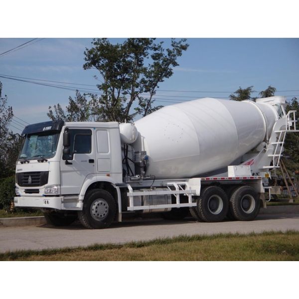 10cbm Customized Cement Mixer Truck , Advance Cement Truck With 6x4 320hp Chassis