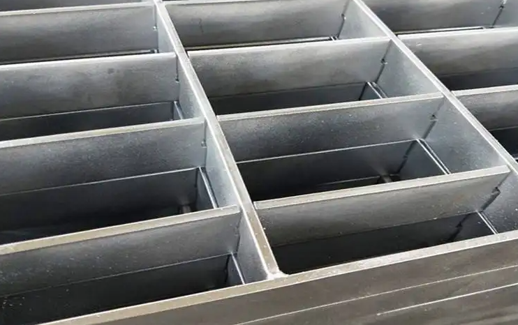 Заткните внутри тип решетки G758/40/100 металла сверхмощный стальной