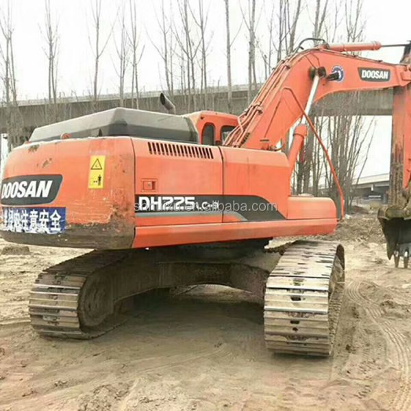 Excavateur d'occasion de 25 tonnes Doosan dx225 à vendre Excavateur d'occasion de 25 tonnes Doosan 225 à vendre