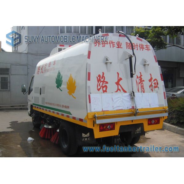 JMC Light Duty Road Sweeper Truck 4000L 1500KG Vacuum Street Sweeper
