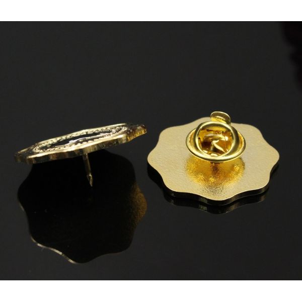Company enterprise paint brooch pin hedgehog 3d stamping breastplate embossed zinc alloy breastplate customization