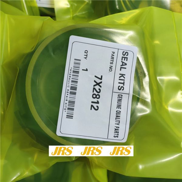 7X2812 7X2666 2465915 1856589 1864339 2422549 Комплект герметичности гидравлических цилиндров