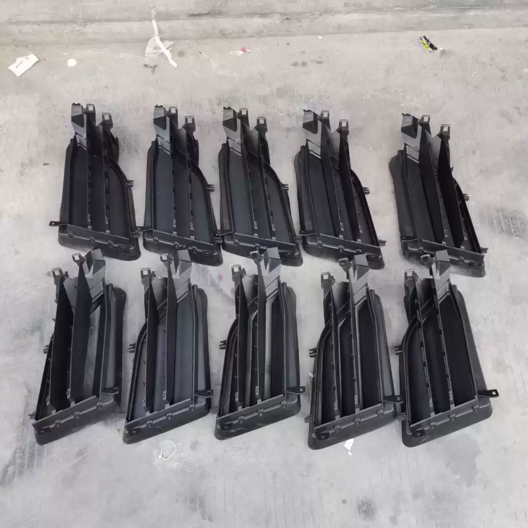 Replacement Auto Parts for Tesla Model S Front Bumper Fog Light Frame OEM1057851-00-J