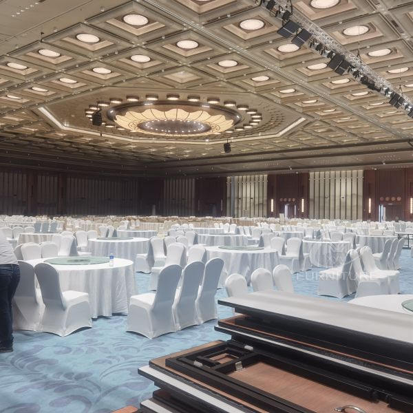 Hotel Project Aluminum Banquet Chairs Gold Frame Square Tube With Rubber Feet