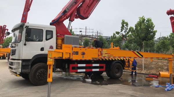 38m Truck Mounted Concrete Mixer Pump Truck Dongfeng Brand With Hydraulic Pump