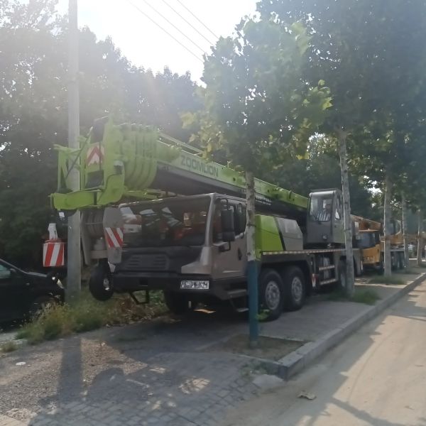 50t Used Telescopic Arm Crane with 25M Max. Lifting Height Hydraulic Cylinder Other
