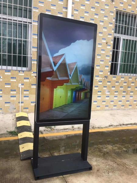 Soporte del piso 2500nits de IP65 Wifi 3g los 55in que hace publicidad del jugador