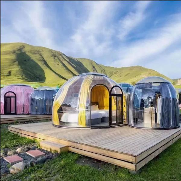 Portable Outdoor Camping Bubble Dome with Transparent PC Material and Starry Sky Design