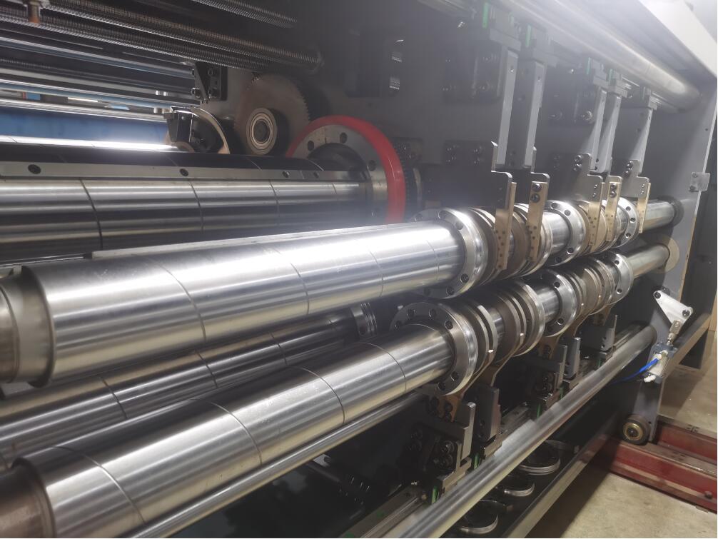 автоматическое складывая клея оборудование печатания Flexo машины 150kw для рифленой коробки коробки