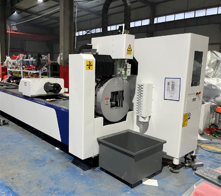 6015 CNC Tube Laser Cutter Pipe Fiber Laser Cutting Machine For Pipe Cutting t