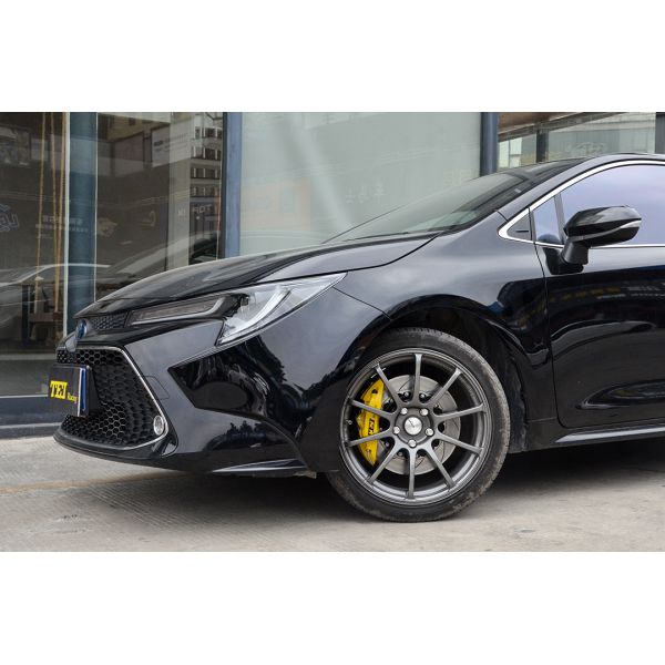BBK для Toyota Corrolla Большой тормозный комплект 4 поршневого типа для переднего колеса 18 дюймов