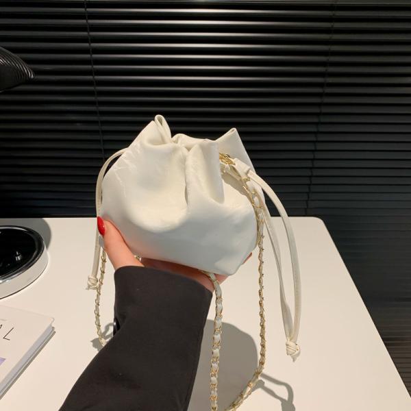 ​2024 NEW FASHION NICHE DESIGN SPRING/SUMMER CROSSBODY BAG SENIOR SENSE PLEATED BUCKET BAG