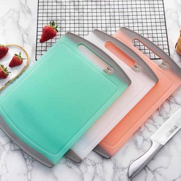 Hot Sale Plastic Meat Cutting Board Vegetable Chopping Board For Kitchen has the function of sharpening knives