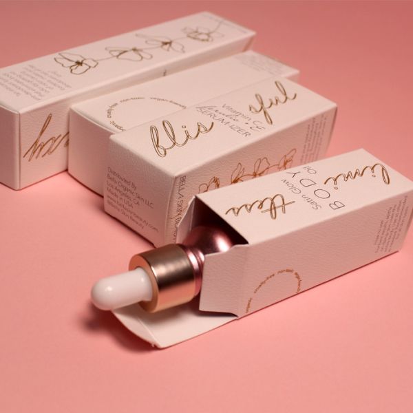 Custom Luxury Cosmetic Packaging Boxes For Essential Oil Perfume Skincare Products