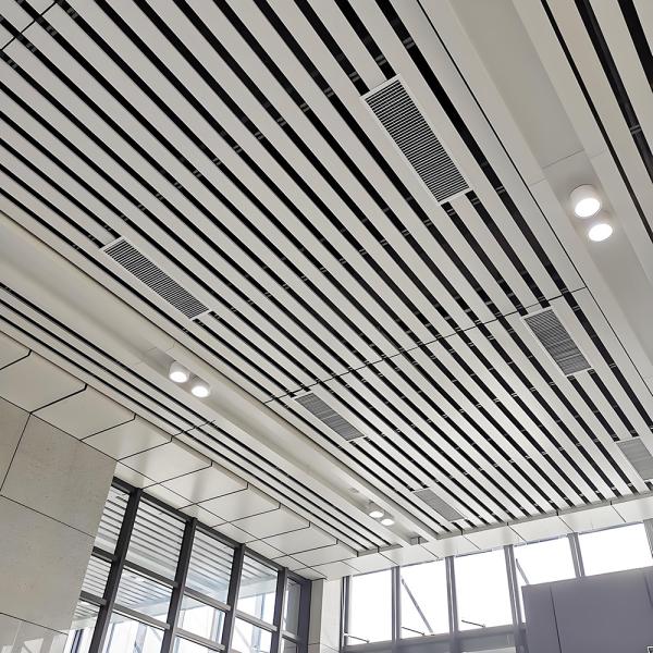 Modern Design Customized Aluminum Suspended Metal Strip Slat False Ceiling For Hallway Interior Decoration