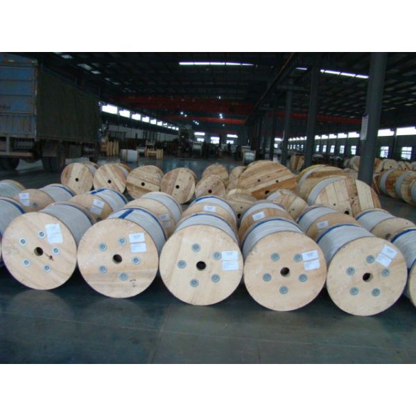 Galvanized Steel Wire Strand For Stay Wire As Per BS 183 , EN10244-2 Main Size 7x3.25mm , 7x4.0mm
