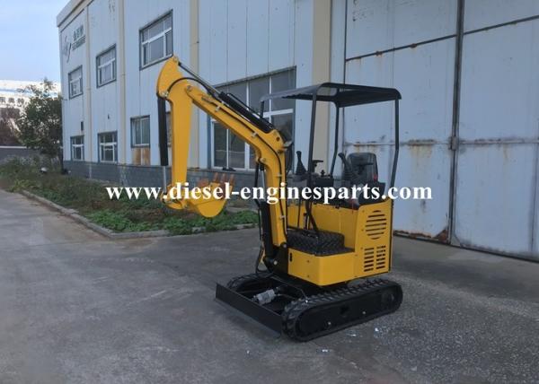 Hydraulic Mini Excavator FM-17 Crawler Diesel Engine 1700kg