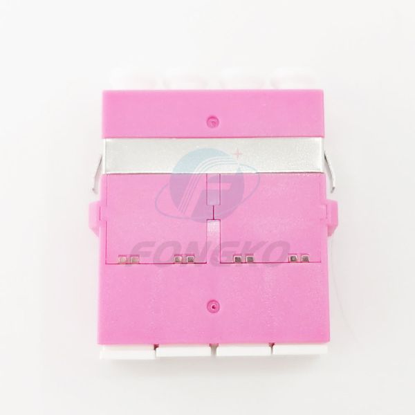 Переходник оптического волокна квадрацикла LC OM4 розовый с автоматической шторкой 850nm