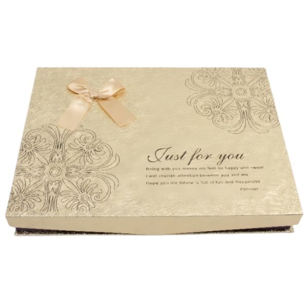 Customized Ribbon Luxury Gift Box Eco Friendly With Top And Bottom Covers