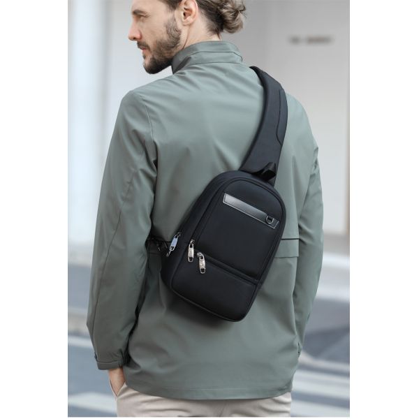 OEM ODM Легкий водонепроницаемый кроссбоди мужской рюкзак с USB-портом