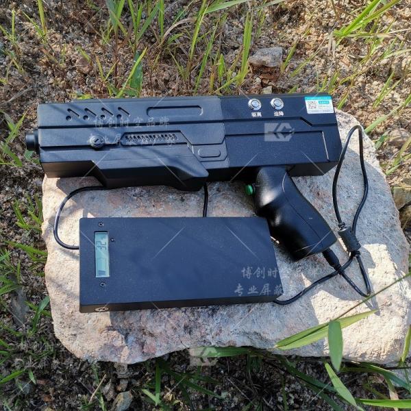 80W UAV jammer / interceptor, 1500m directional jamming range 915m / GPS / 2.4g/5.8g four segment UAV jammer