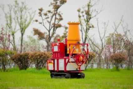 Orchard Fertilizer Pesticide Spraying Robot Grapery High Altitude