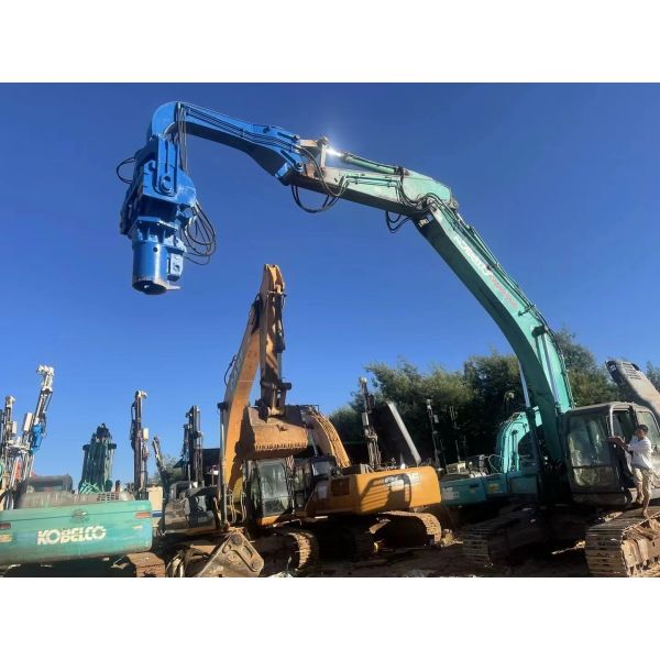 Conductor de pila hidráulico montado en el excavador para el proyecto de construcción del panel solar