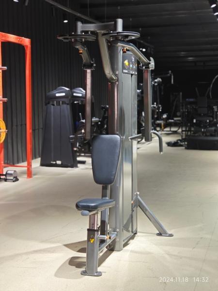 Machine de musculation de l'arrière/de l'arrière