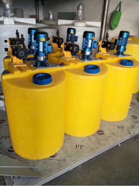 White PE Plastic 200L Dosing Tank With Mixer 580*580*1000mm