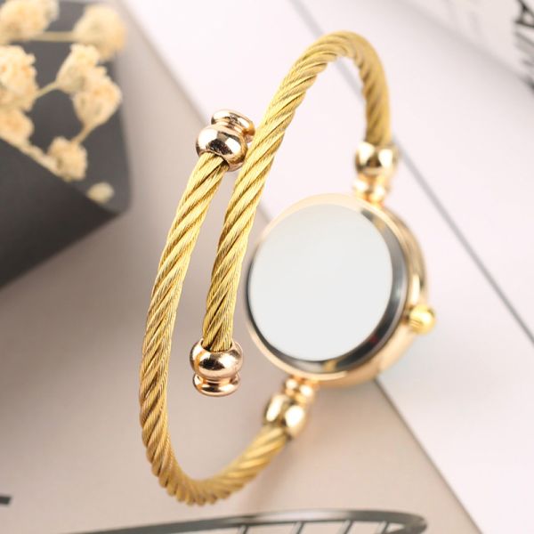 Nonwaterproof Quartz Watch Women'S Gold Bracelet Watch 4mm Band Width