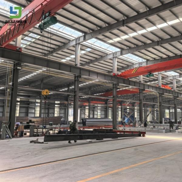 Earthquake Resistance Prefabricated Steel Structure Warehouse For Modern Metal Shed Building And Lighting Plane Skylight