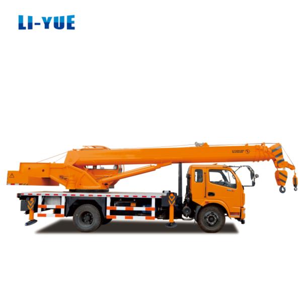 16 Ton Mobile Crane With Telescopic Boom And MOOG Hydraulic Cylinder