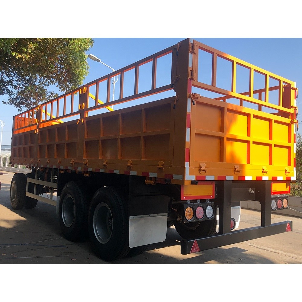 Semi-Trailers with T700/Q345 Steel Main Beam 60 Years of CIMC HUAJUN Dependability