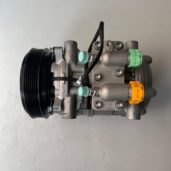 Suzhou King Long Higer Bus AC Compressor 2243060024A GY10P35
