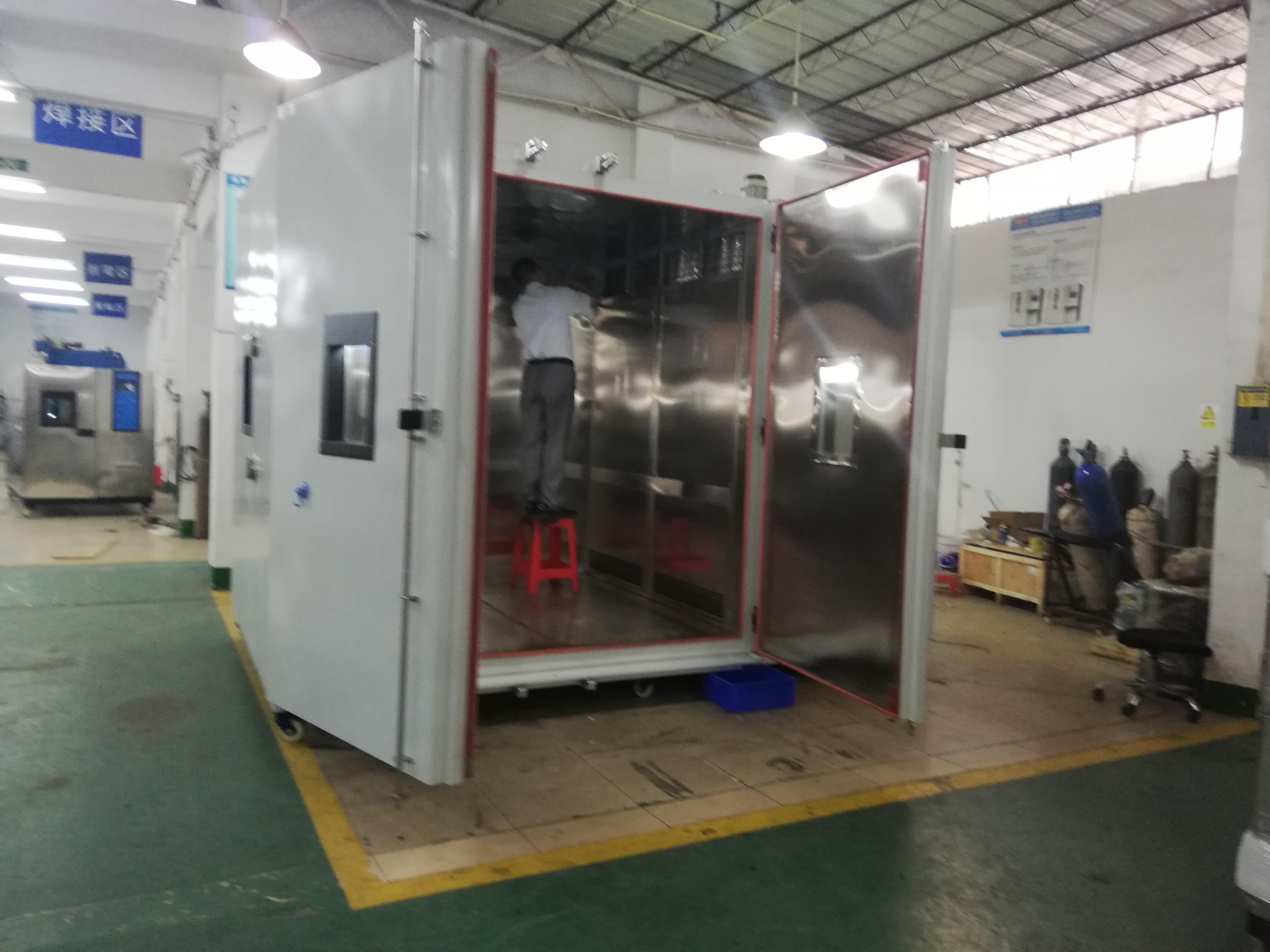 Прогулка диапазона температур -40℃~150℃ в Ac 380 v камеры с искусственным климатом
