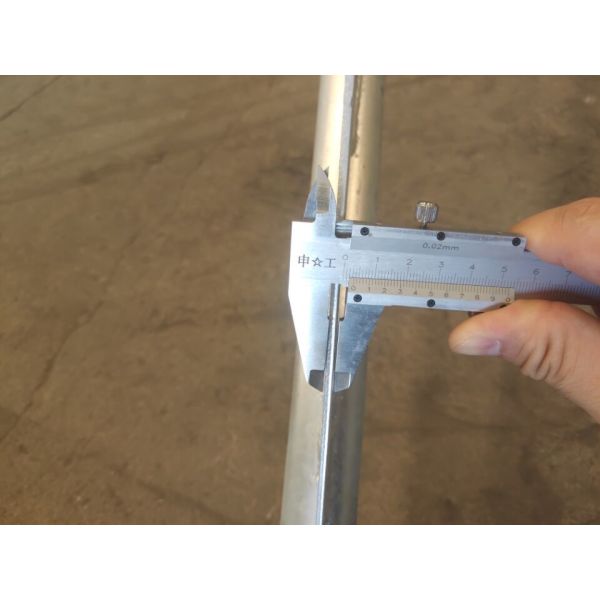 Iron Tube Hot Dipped Galvanized Post With 2400mm / 2900mm Height Silver Color
