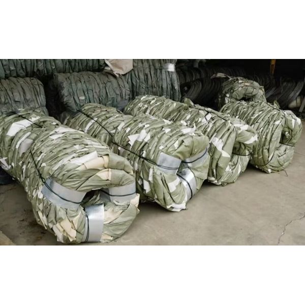 Китай Анпинг Фабричная цена ГИ Бритвенная проволока Барьер Concertina Колючая проволока Рулоны, используемые для безопасности аэропорта