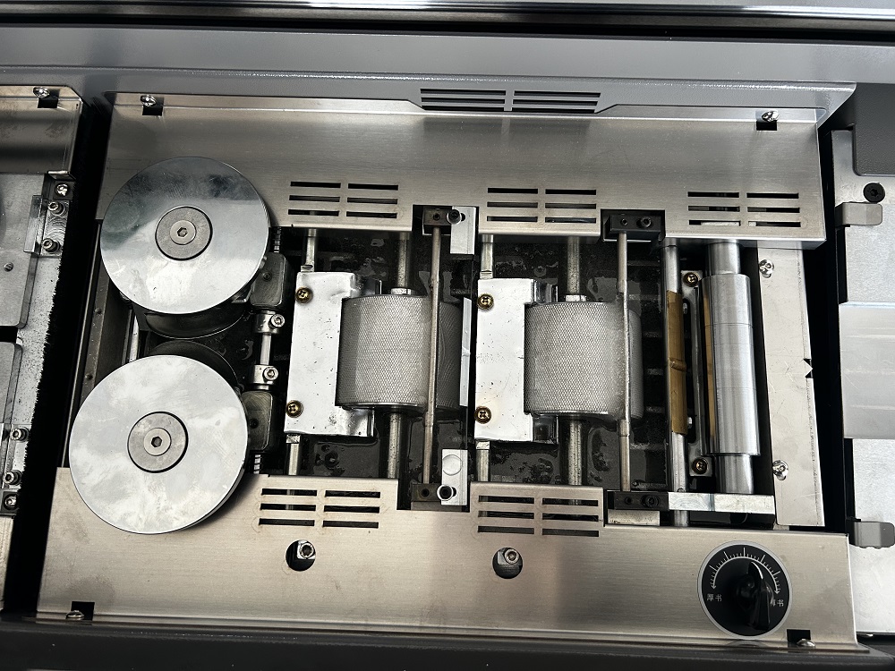 C90F-A3 Intelligent Glue Book Binding Machine with Servo Motor
