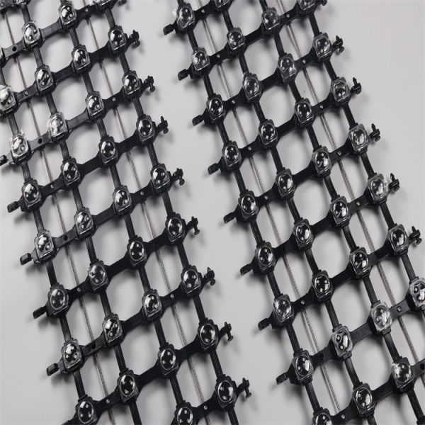 DMX512 Control LED Mesh Curtain Display Screen with 160 Degree Beam Angle and SMD3535*3 LED