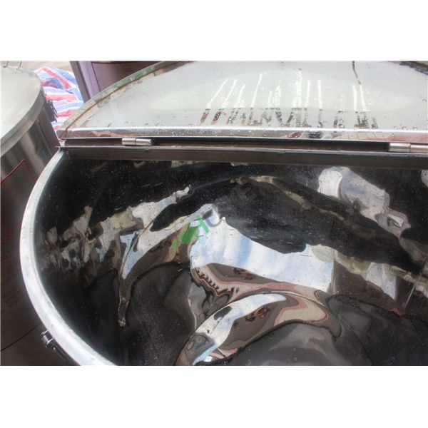 Small Water Storage Tank Water Housing Vessel Bear Milk Tank