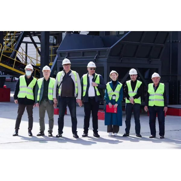 Factory Directly for Sale GYS Series Hydraulic Cone Crusher GYS300 Hot in Sale