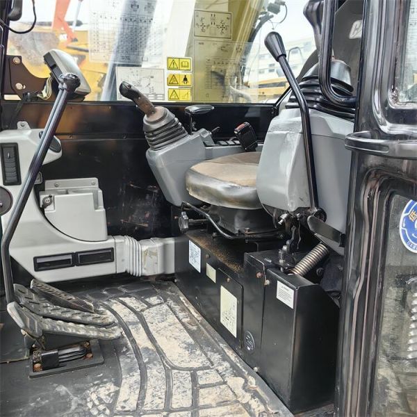 Excavadora Cat de 8 toneladas Mini Excavadora usada CAT 308 de 49.7kw