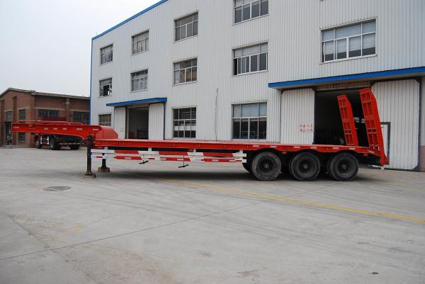 3 Axles Lowbed Heavy Duty Semi Trailers With 2 Legs , Flatbed Semi Trailer