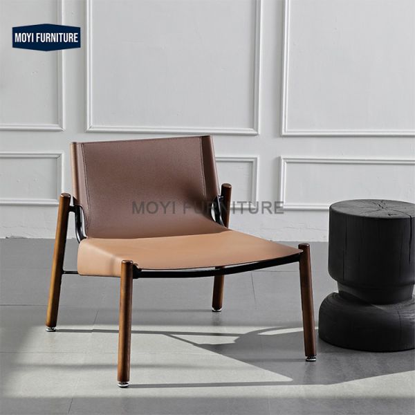 Apartment Chic MOYI Design Leisure Brown Leather Metal Chair Frames Luxury Solid Wooden Living Room Chairs Surface Carpet