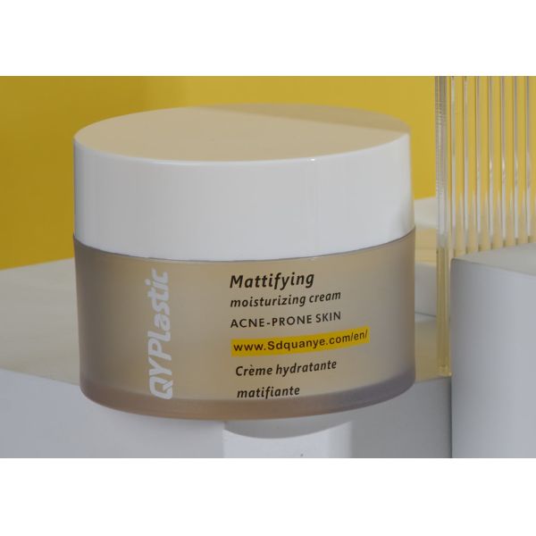 Givré imprimant le pot en plastique de crème de visage avec le corps blanc 200ml 250ml de haut chapeau